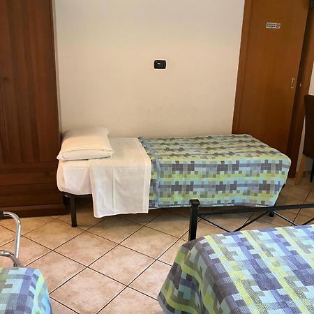 La Terrazza Hotel Peschiera del Garda Ngoại thất bức ảnh