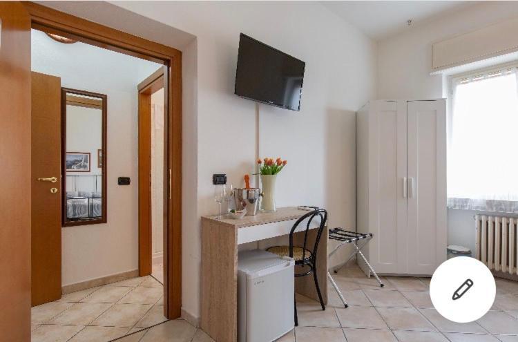 La Terrazza Hotel Peschiera del Garda Ngoại thất bức ảnh