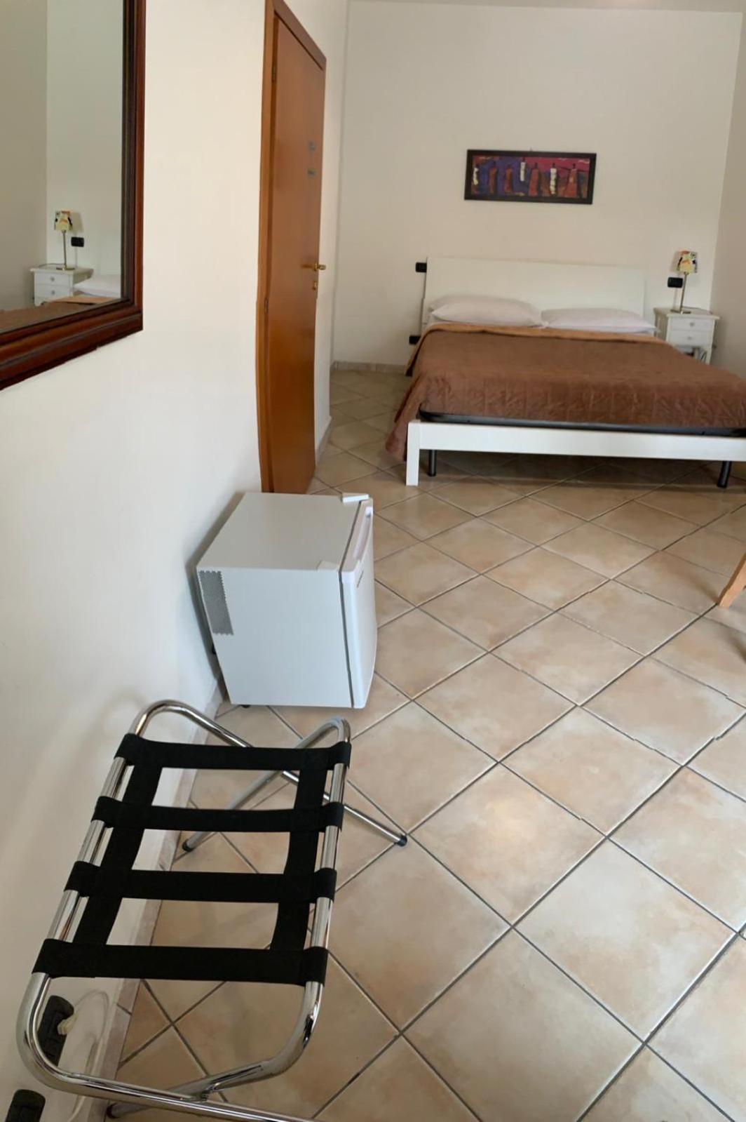 La Terrazza Hotel Peschiera del Garda Ngoại thất bức ảnh