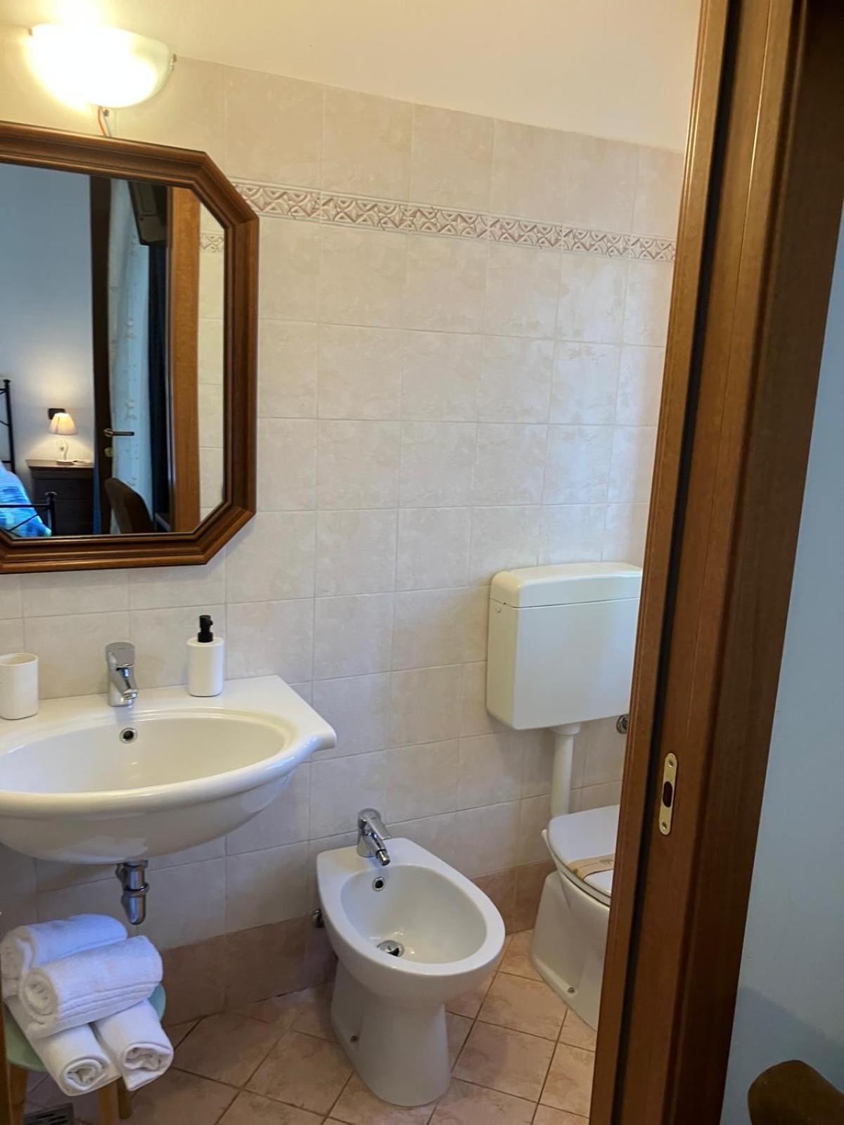 La Terrazza Hotel Peschiera del Garda Ngoại thất bức ảnh